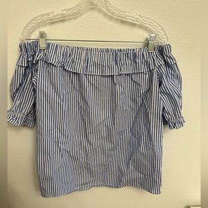 Off the shoulder Vineyard Vines x Target shirt